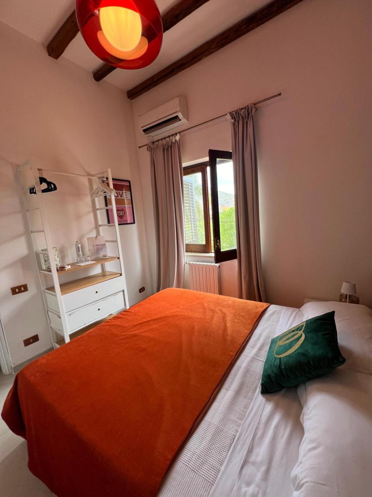 Domus Orestea Luxury Suites Палермо Екстериор снимка